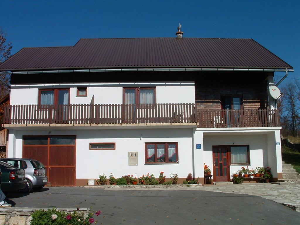 Guest House Tone Poljanak Esterno foto